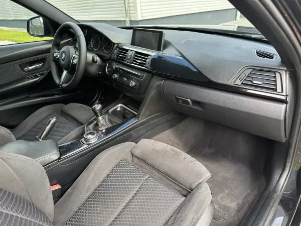 BMW 318 2014 - 11900 EUR, 350000 km - AUTO.MOTO.pt - 350000km - foto 50 de 60