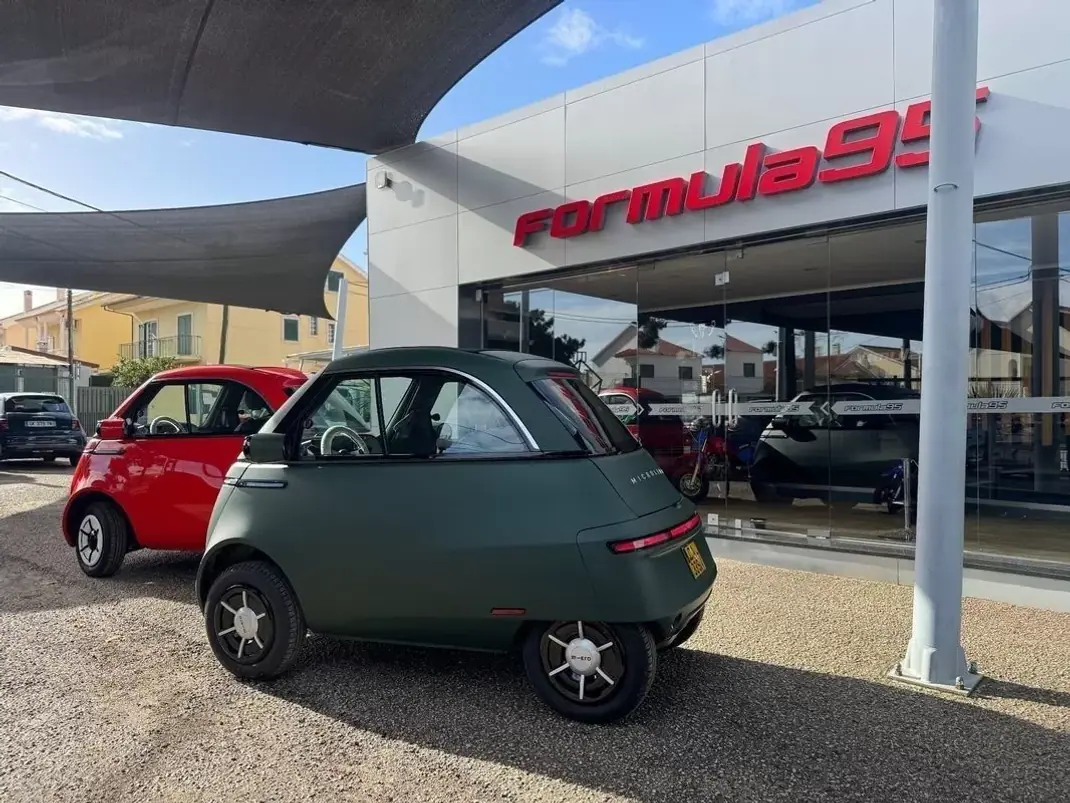 2025 - 13800 EUR, 20 km - AUTO.MOTO.pt - 20km - foto 8 de 23