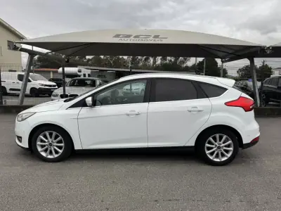 Ford Focus 2015 - 9990 EUR, 123000 km - AUTO.MOTO.pt - 123000km - foto 3 de 31