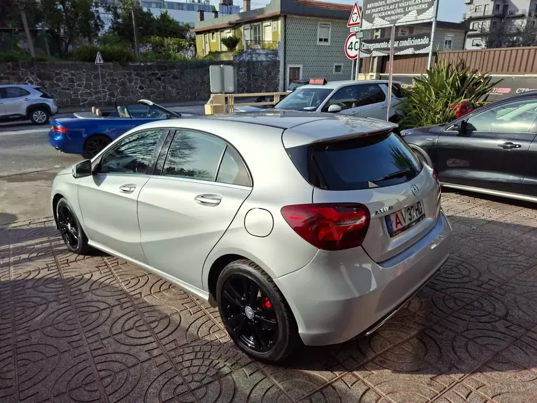 Mercedes-Benz A 180 2017 - 16900 EUR, 125000 km - AUTO.MOTO.pt - 125000km - foto 11 de 31