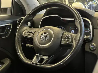 MG ZS 2020 - 17990 EUR, 40000 km - AUTO.MOTO.pt - 40000km - foto 16 de 60