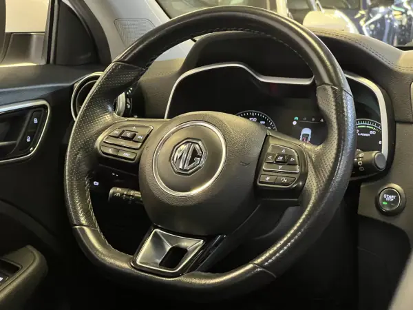 MG ZS 2020 - 17990 EUR, 40000 km - AUTO.MOTO.pt - 40000km - foto 16 de 60