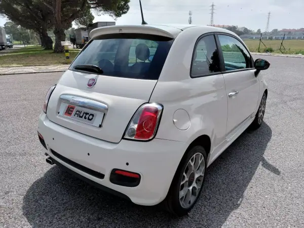 Fiat 500 2013 - 8500 EUR, 171500 km - AUTO.MOTO.pt - 171500km - foto 7 de 22