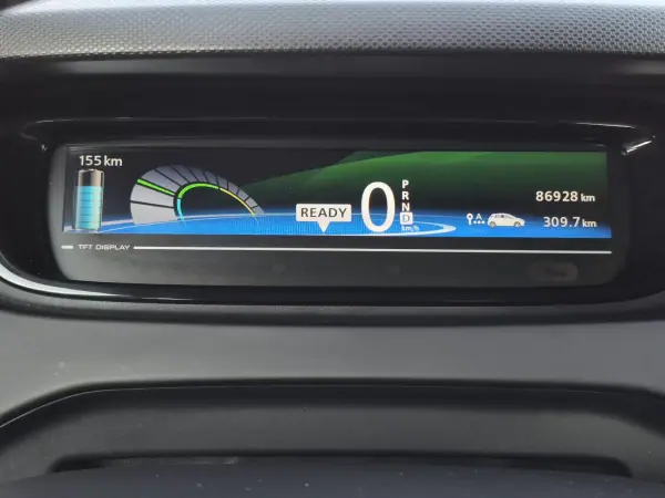 Renault Zoe 2019 - 12990 EUR, 86924 km - AUTO.MOTO.pt - 86924km - foto 7 de 29