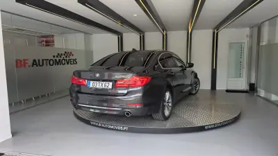 BMW 530 2017 - 21900 EUR, 230206 km - AUTO.MOTO.pt - 230206km - foto 17 de 58