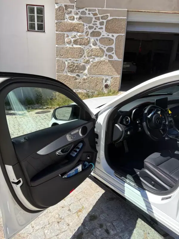 Mercedes-Benz C 43 AMG 2018 — foto 2 de 8