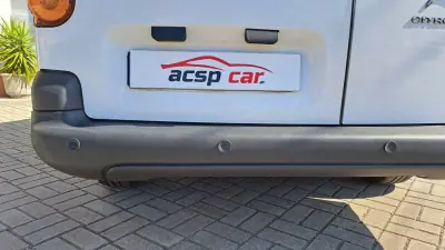 Citroën BERLINGO 1.6 BLUE HDI (Fibrada) 3L 100 CV 2016 - 9900 EUR, 218219 km - AUTO.MOTO.pt - 218219km - foto 18 de 19