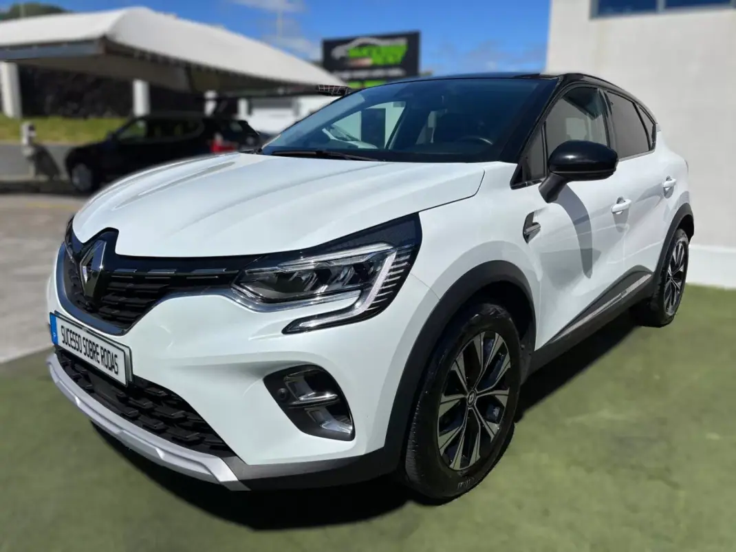 Renault Captur 2023 - 21990 EUR, 12544 km - AUTO.MOTO.pt - 12544km - foto 1 de 14