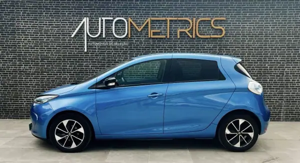 Renault Zoe 2019 - 11900 EUR, 91000 km - AUTO.MOTO.pt - 91000km - foto 3 de 13