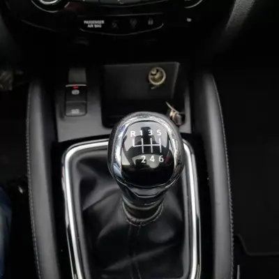 Nissan Qashqai 2018 - 17650 EUR, 57000 km - AUTO.MOTO.pt - 57000km - foto 13 de 15