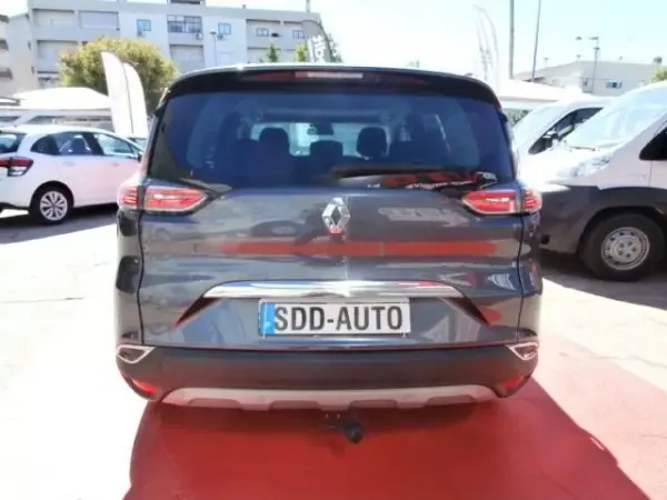 Renault Espace 2018 - 22600 EUR, 151275 km - AUTO.MOTO.pt - 151275km - foto 6 de 34