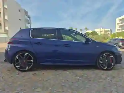 Peugeot 308 2017 - 23000 EUR, 127000 km - 127000km - foto 4 de 9