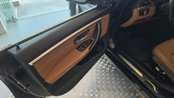 BMW 420 Gran Coupé 2015 - 20900 EUR, 164827 km - AUTO.MOTO.pt - 164827km - foto 38 de 75