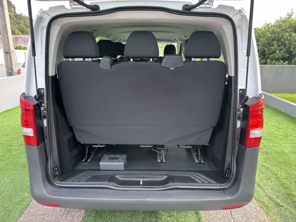 Mercedes-Benz Vito Tourer 2018 - 24900 EUR, 175000 km - AUTO.MOTO.pt - 175000km - foto 21 de 49