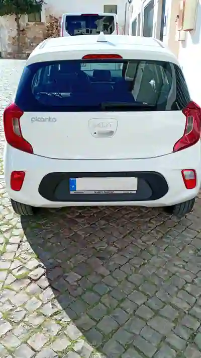 Kia Picanto 2023 — foto 3 de 3