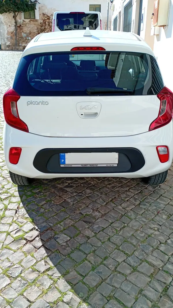 Kia Picanto 2023 — foto 3 de 3