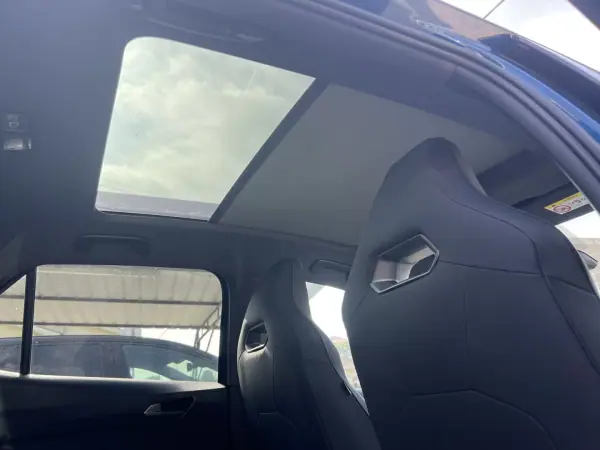 Cupra Born 2021 - 23990 EUR, 120500 km - AUTO.MOTO.pt - 120500km - foto 17 de 18