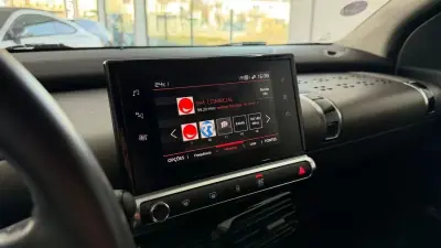 Citroën C4 Cactus 2020 - 10990 EUR, 176794 km - AUTO.MOTO.pt - 176794km - foto 12 de 27