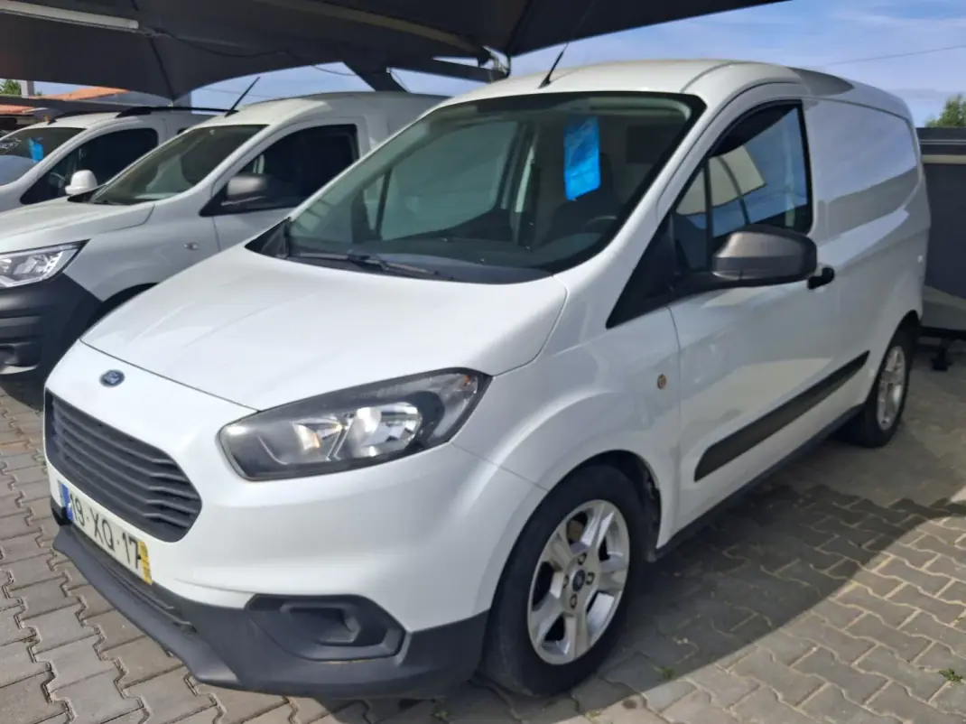 Ford Transit Courier 2019 - 9700 EUR, 214000 km - AUTO.MOTO.pt - 214000km - foto 1 de 15