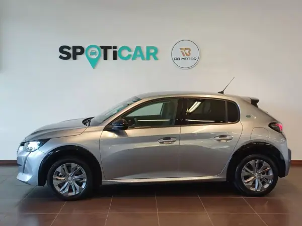 Peugeot 208 2023 - 20500 EUR, 24150 km - AUTO.MOTO.pt - 24150km - foto 13 de 45