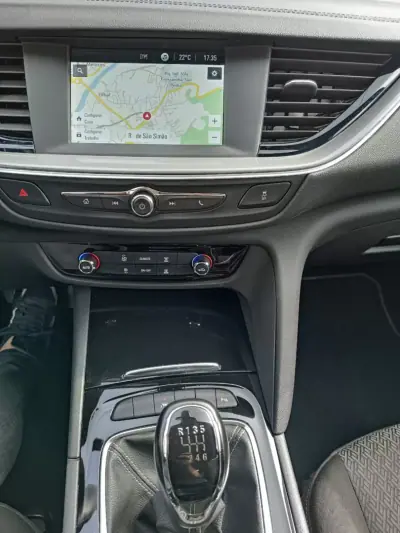 Opel Insignia Sports Tourer 2020 - 13000 EUR, 208000 km - 208000km - foto 15 de 19