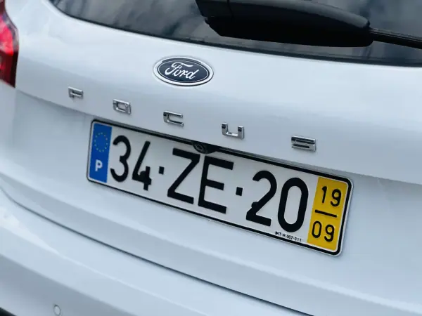 Ford Focus 2019 - 13990 EUR, 83000 km - AUTO.MOTO.pt - 83000km - foto 11 de 51
