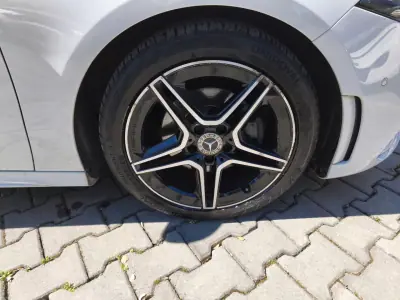 Mercedes-Benz A 180 2020 - 27500 EUR, 124000 km - AUTO.MOTO.pt - 124000km - foto 8 de 18