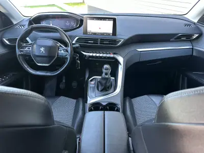 Peugeot 3008 2018 - 14900 EUR, 240000 km - 240000km - foto 28 de 62