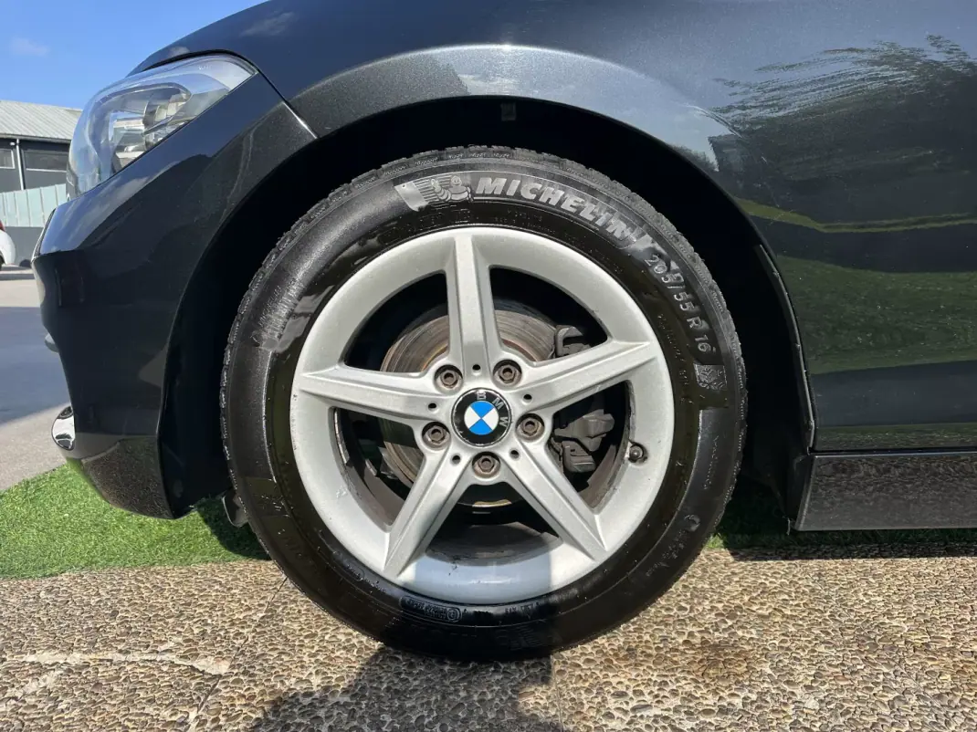 BMW 116 2016 - 12900 EUR, 220000 km - 220000km - foto 18 de 53