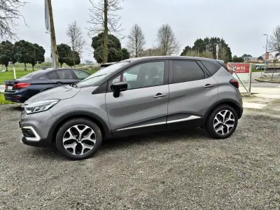 Renault Captur 2019 - 16900 EUR, 55740 km - AUTO.MOTO.pt - 55740km - foto 5 de 26