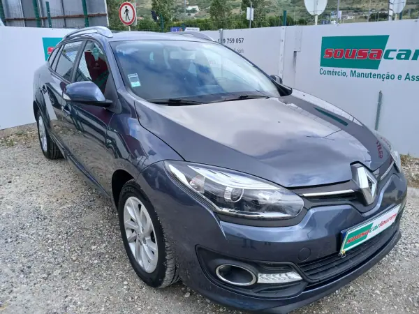 Renault Mégane Sport Tourer 2016 - 8950 EUR, 157317 km - AUTO.MOTO.pt - 157317km - foto 4 de 25