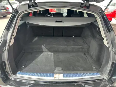 Mercedes-Benz E 300 2020 - 28990 EUR, 140000 km - AUTO.MOTO.pt - 140000km - foto 23 de 23