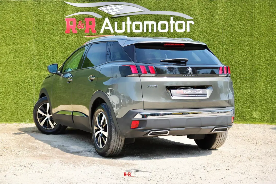 Peugeot 3008 2019 - 15900 EUR, 208000 km - AUTO.MOTO.pt - 208000km - foto 2 de 30