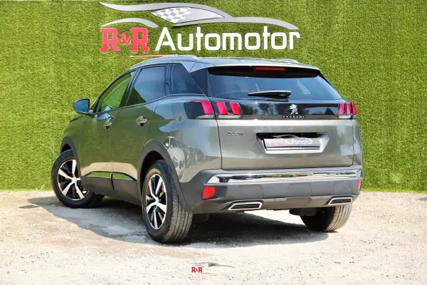 Peugeot 3008 2019 - 15900 EUR, 208000 km - AUTO.MOTO.pt - 208000km - foto 2 de 30