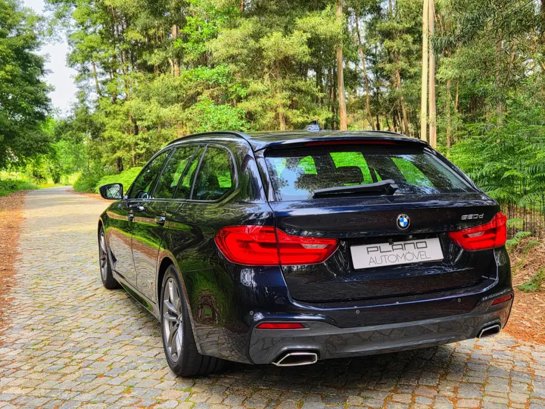 BMW 520 2018 - 24750 EUR, 200000 km - AUTO.MOTO.pt - 200000km - foto 12 de 26