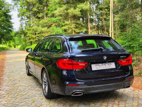 BMW 520 2018 - 24750 EUR, 200000 km - AUTO.MOTO.pt - 200000km - foto 12 de 26