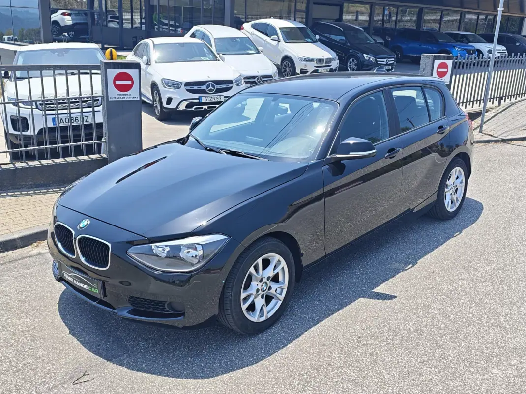 BMW 116 2011 - 11000 EUR, 231000 km - 231000km - foto 12 de 26