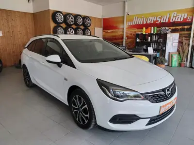 Opel Astra Sports Tourer 2020 - 12900 EUR, 137000 km - 137000km - foto 1 de 19
