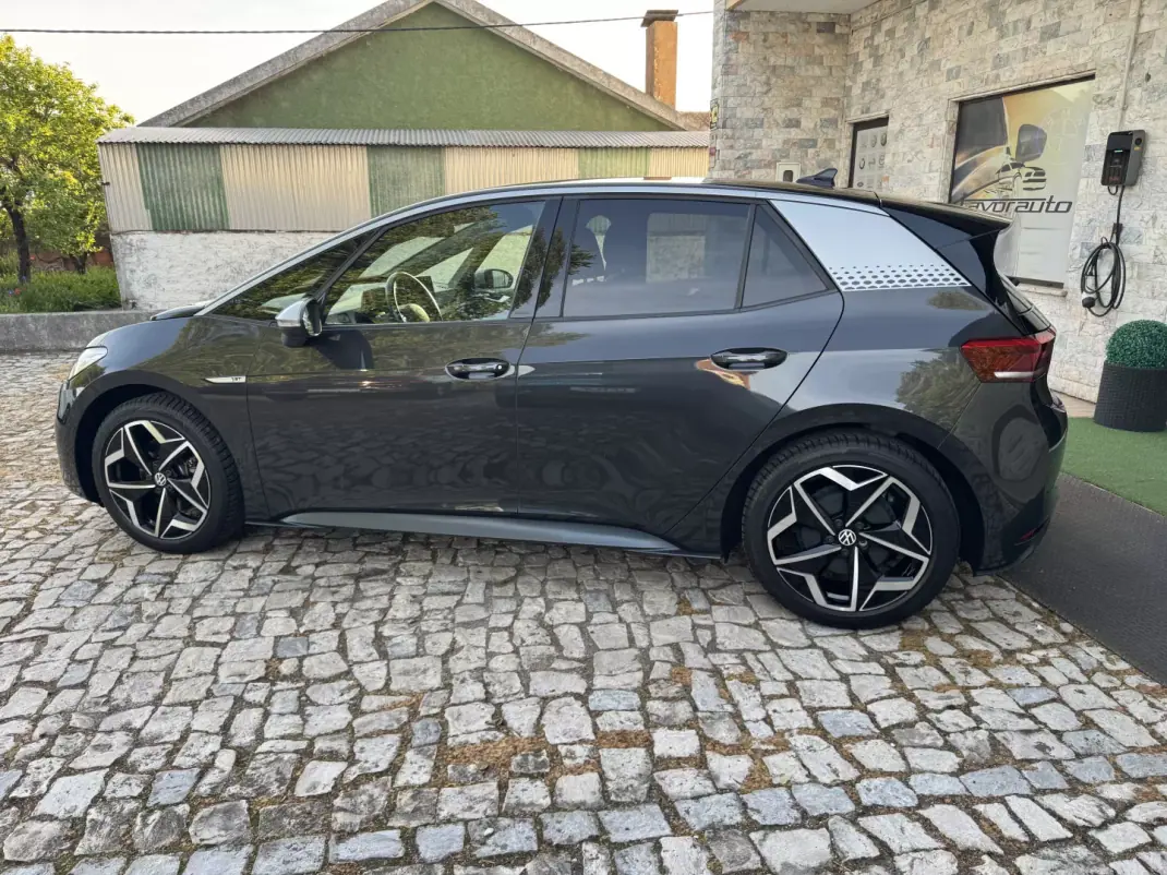 Volkswagen ID.3 2020 - 19900 EUR, 93000 km - AUTO.MOTO.pt - 93000km - foto 4 de 44