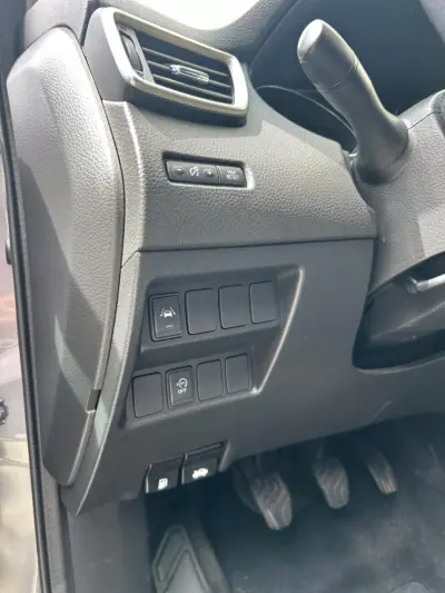 Nissan Qashqai 2019 - 17990 EUR, 157169 km - 157169km - foto 10 de 26