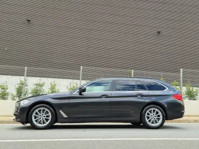BMW 520 2017 - 19900 EUR, 171000 km - AUTO.MOTO.pt - 171000km - foto 15 de 19
