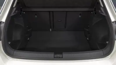 Volkswagen T-Roc 2025 - 24250 EUR, 11000 km - AUTO.MOTO.pt - 11000km - foto 8 de 41