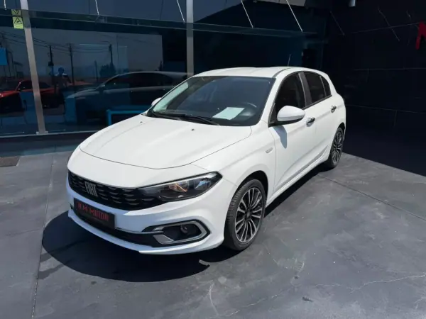 Fiat Tipo 2022 - 15300 EUR, 63000 km - AUTO.MOTO.pt - 63000km - foto 3 de 9