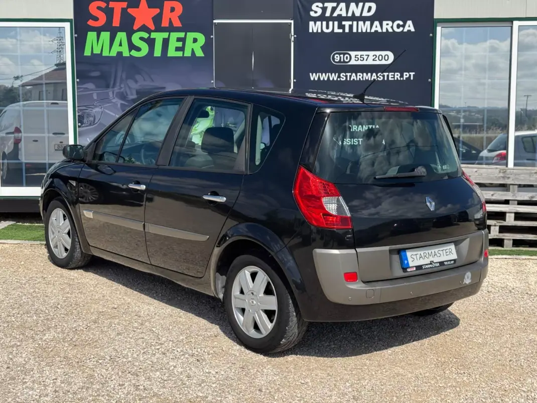 Renault Scénic 2004 - 4350 EUR, 241305 km - AUTO.MOTO.pt - 241305km - foto 7 de 18