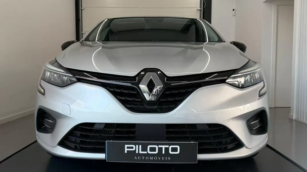 Renault Clio 2021 - 11490 EUR, 171078 km - AUTO.MOTO.pt - 171078km - foto 2 de 27