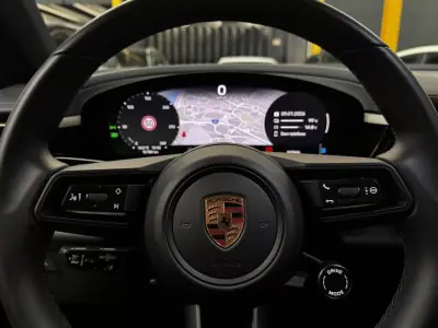 Porsche Macan 2025 - 87990 EUR, 15800 km - AUTO.MOTO.pt - 15800km - foto 27 de 33