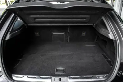 Citroën DS5 2013 - 8900 EUR, 242219 km - AUTO.MOTO.pt - 242219km - foto 29 de 38