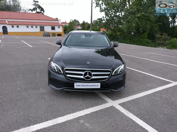 Mercedes-Benz E 220 2017 - 24500 EUR, 181000 km - AUTO.MOTO.pt - 181000km - foto 6 de 20