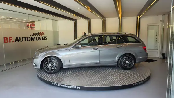 Mercedes-Benz C 180 2014 - 9900 EUR, 299370 km - AUTO.MOTO.pt - 299370km - foto 14 de 52