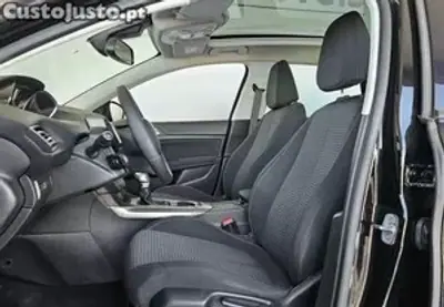 Peugeot 308 2019 — foto 6 de 9